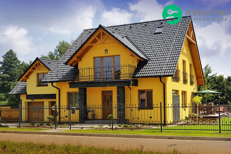Prodej domu 340 m² s pozemkem 1 260 m²