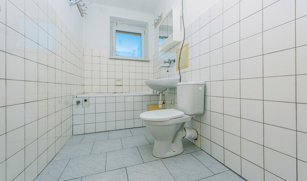 Prodej bytu 2+1 50 m², Rybitví – náhled fotky 8