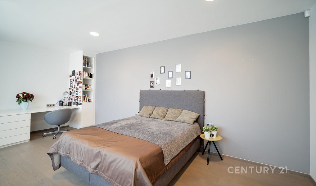 Prodej bytu 5+kk 317 m², Praha – náhled fotky 20