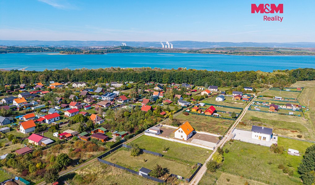 Prodej stavebního pozemku 943 m², Chbany – náhled fotky 6