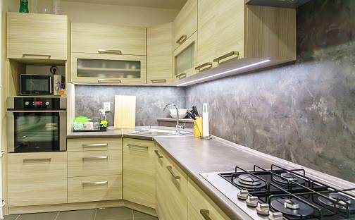 Prodej bytu 3+1 65 m², Březová, Karviná - Ráj