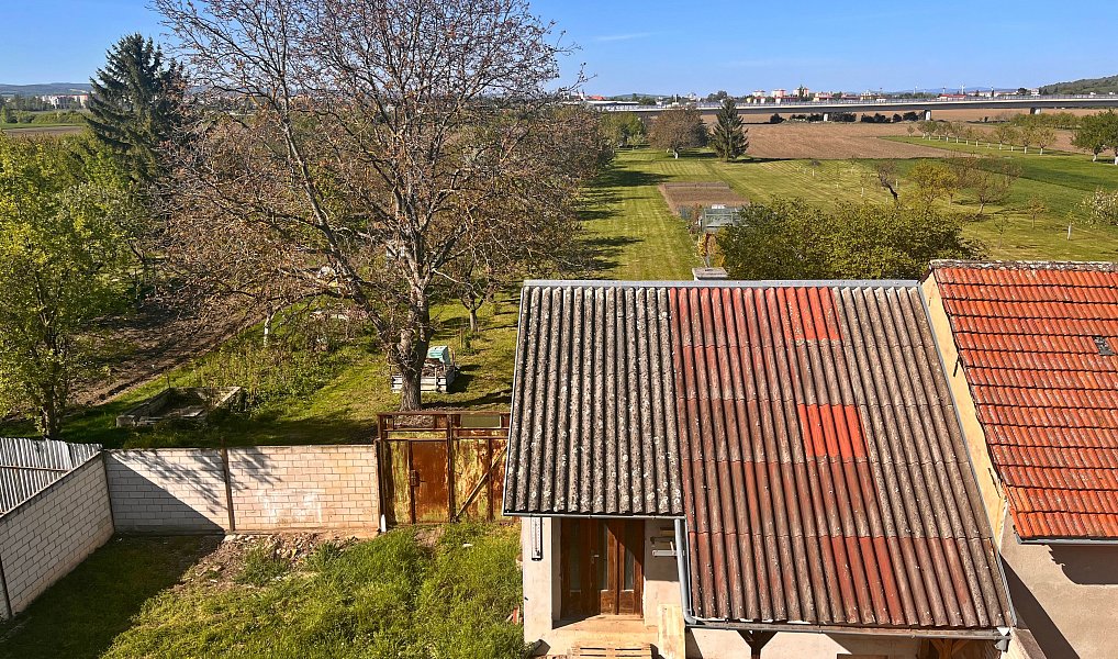 Prodej domu 260 m² s pozemkem 2 162 m², Kunovice – náhled fotky 33