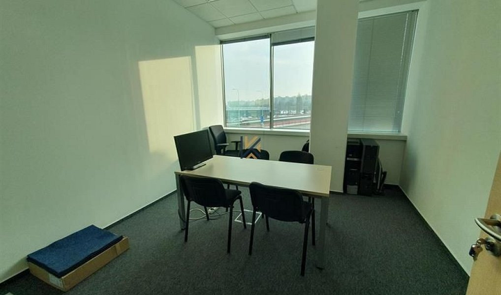 Pronájem kanceláře 140 m², Praha – náhled fotky 5