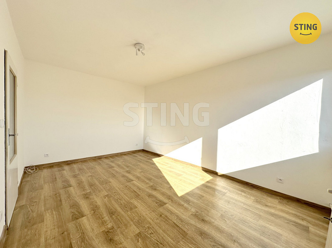 Pronájem bytu 2+1 49 m² – fotografie 2