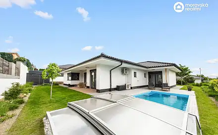 Prodej domu 199 m² s pozemkem 700 m², Hajany, okres Brno-venkov