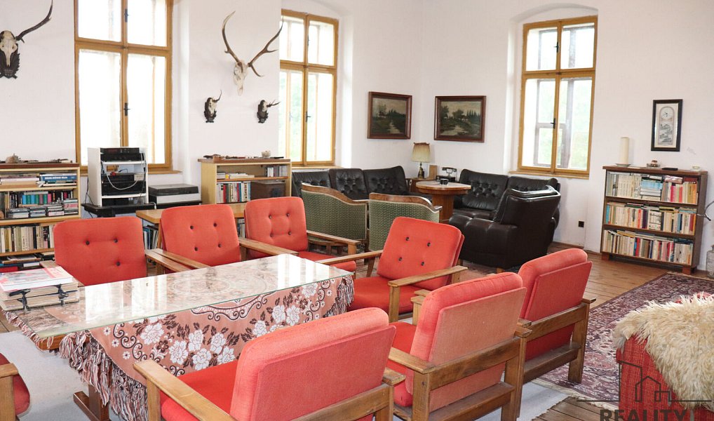 Prodej domu 443 m² s pozemkem 222 m², Čistá – náhled fotky 5