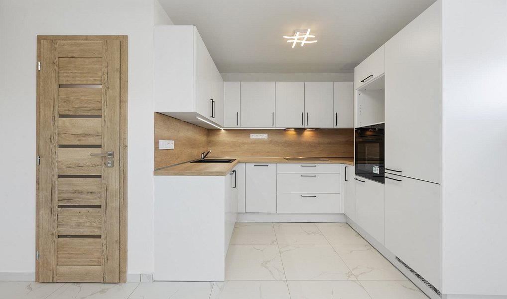 Prodej obchodních prostor 96 m², Čebín – náhled fotky 3
