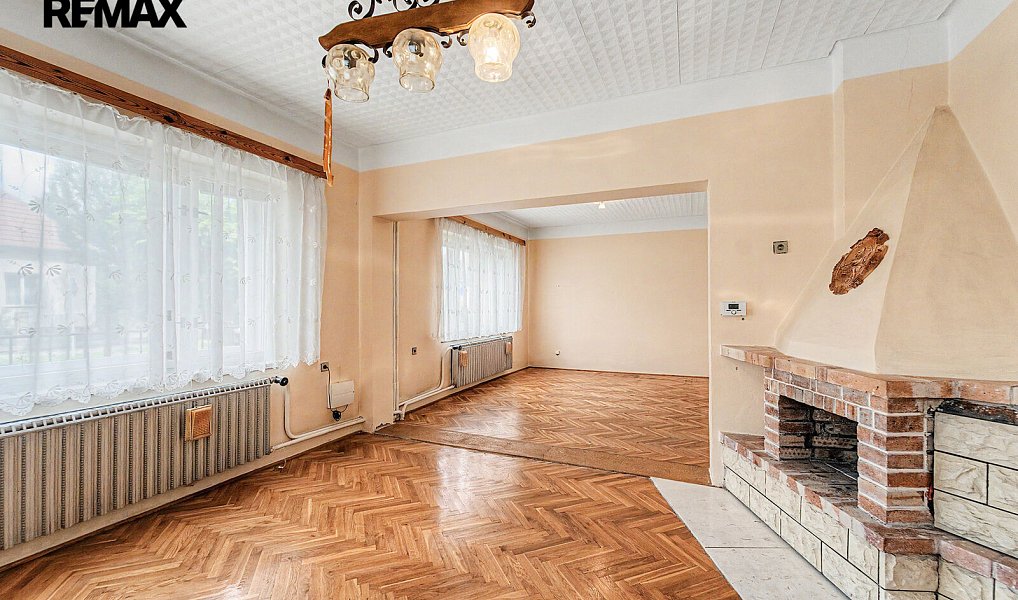 Prodej domu 294 m² s pozemkem 427 m², Pečky – náhled fotky 7
