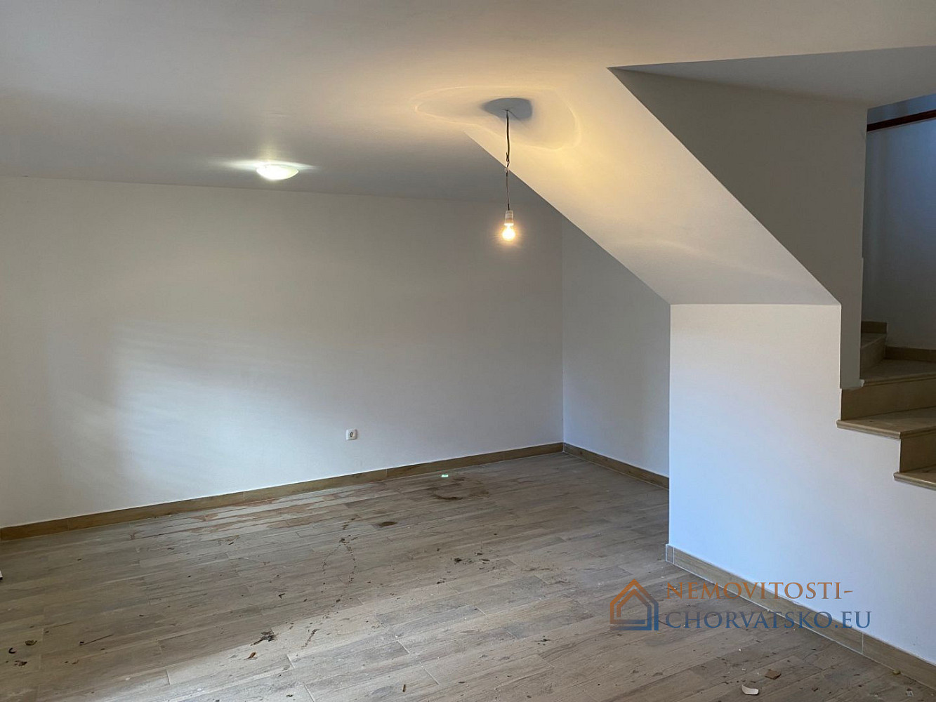Prodej domu 90 m² s pozemkem 300 m² - Vista 6