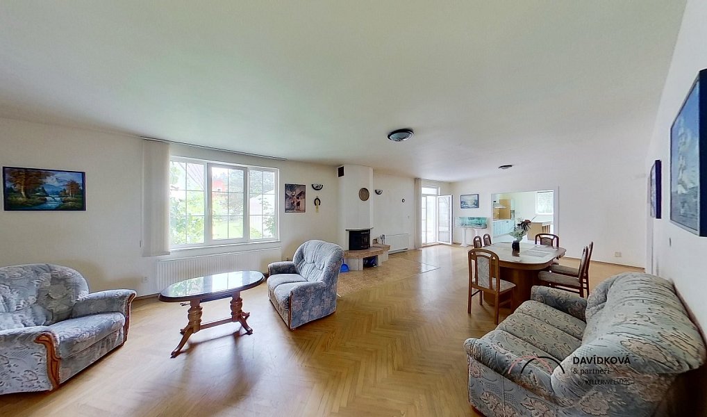 Prodej domu 1 085 m² s pozemkem 2 112 m², Chocerady – náhled fotky 9