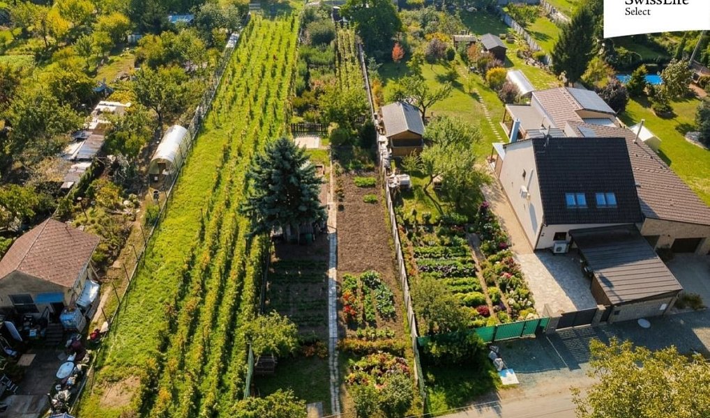 Prodej stavebního pozemku 1 034 m², Hodonín – náhled fotky 3