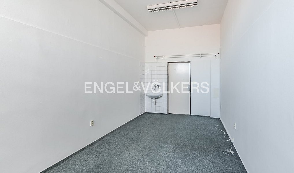 Pronájem kanceláře 18 m², Praha – náhled fotky 4