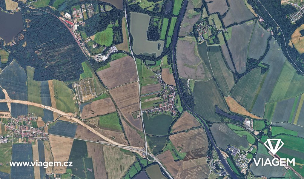 Prodej stavebního pozemku 1 958 m², Hluboká nad Vltavou – náhled fotky 3
