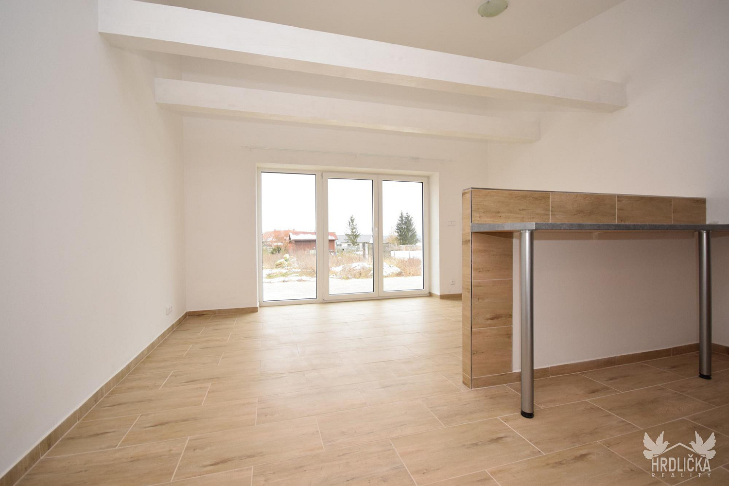 Pronájem bytu 1+kk 32 m² — photo 2