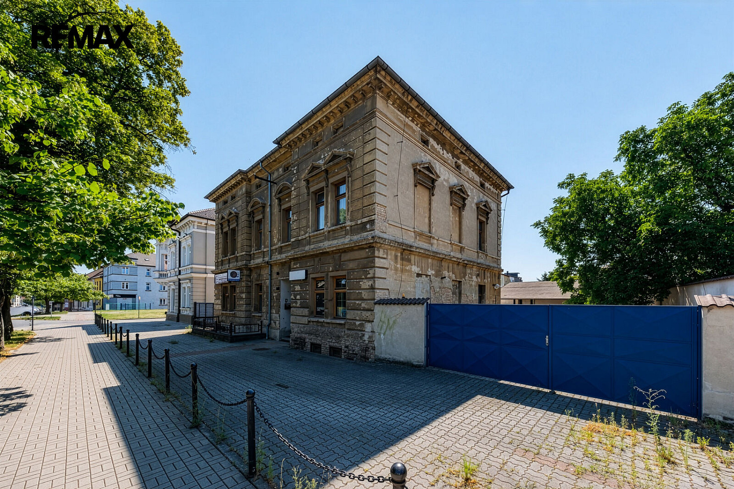 Prodej domu 400 m² s pozemkem 821 m² – fotografie 2