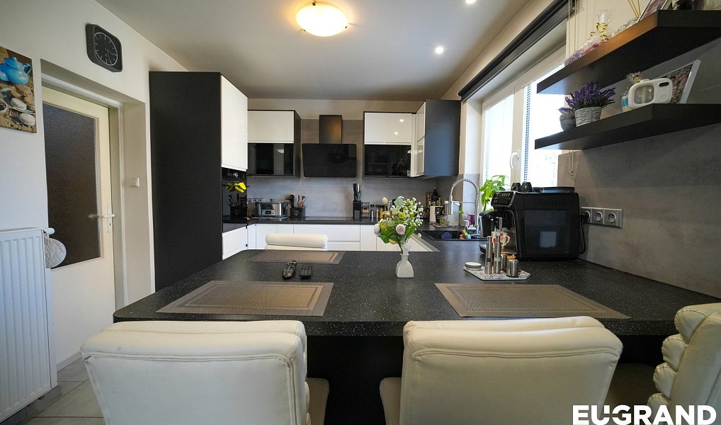 Prodej domu 216 m² s pozemkem 632 m², Varnsdorf – náhled fotky 2