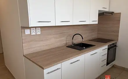 Pronájem bytu 1+1 34 m², Výškovická, Ostrava - Zábřeh