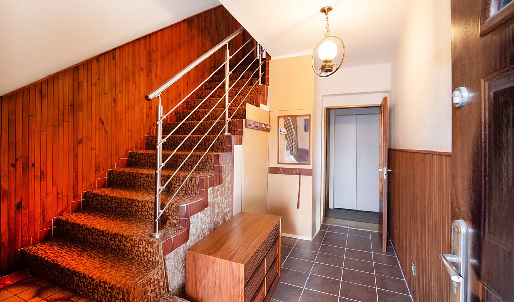 Prodej domu 207 m² s pozemkem 338 m², Jičín – náhled fotky 6