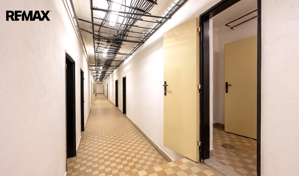 Pronájem kanceláře 70 m², Kamenice – náhled fotky 24