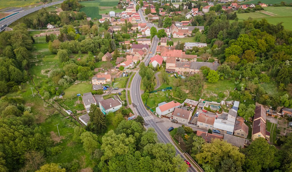 Prodej stavebního pozemku 2 104 m², Hořovičky – náhled fotky 7