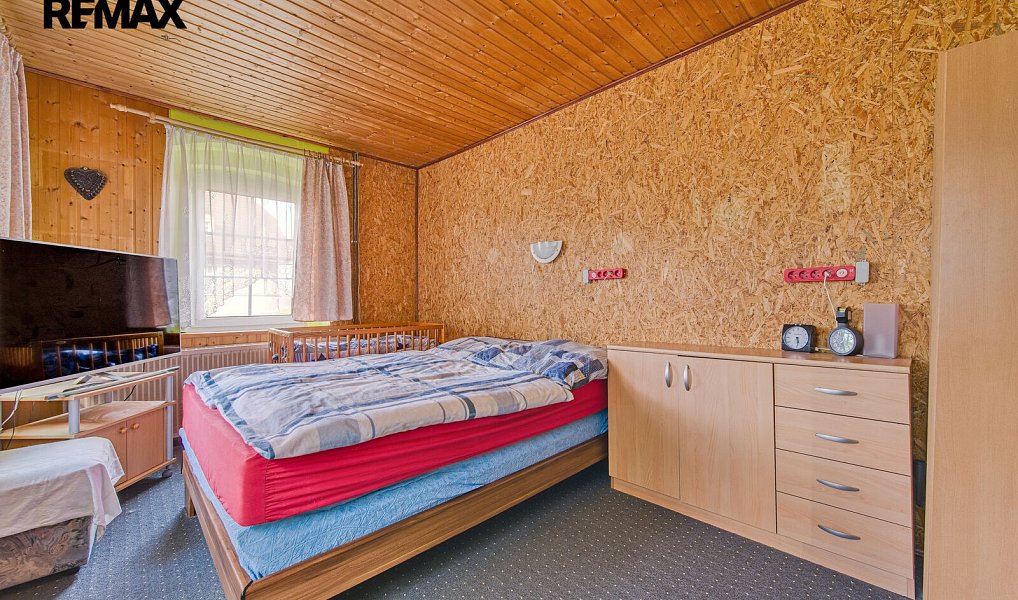 Prodej domu 167 m² s pozemkem 350 m², Aš – náhled fotky 13