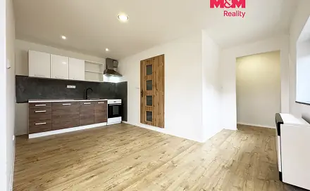 Pronájem bytu 1+kk 32 m², Čs. armády, Kraslice, okres Sokolov