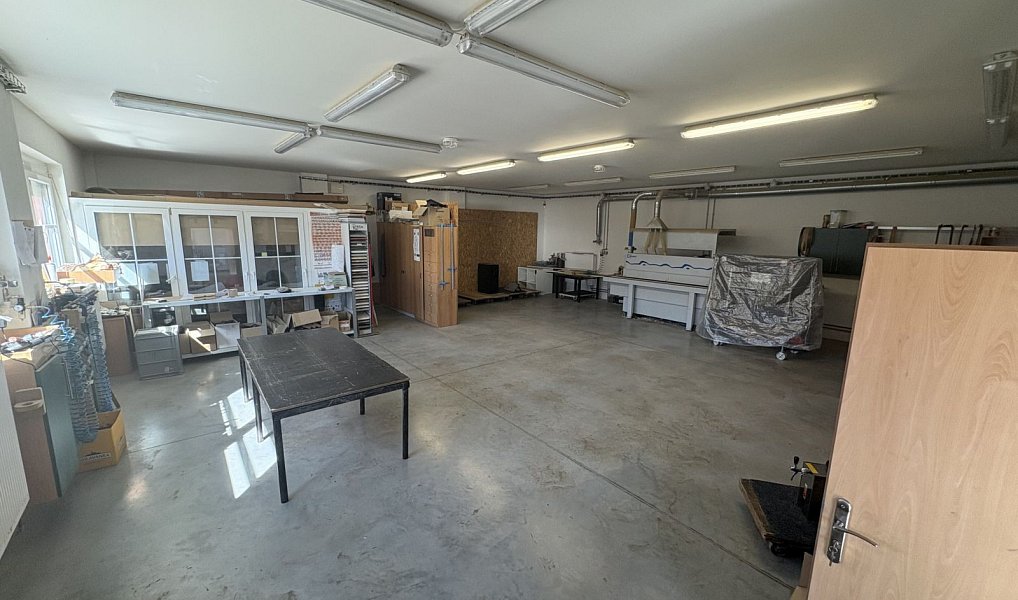 Prodej výrobních prostor 215 m², Vimperk – náhled fotky 4