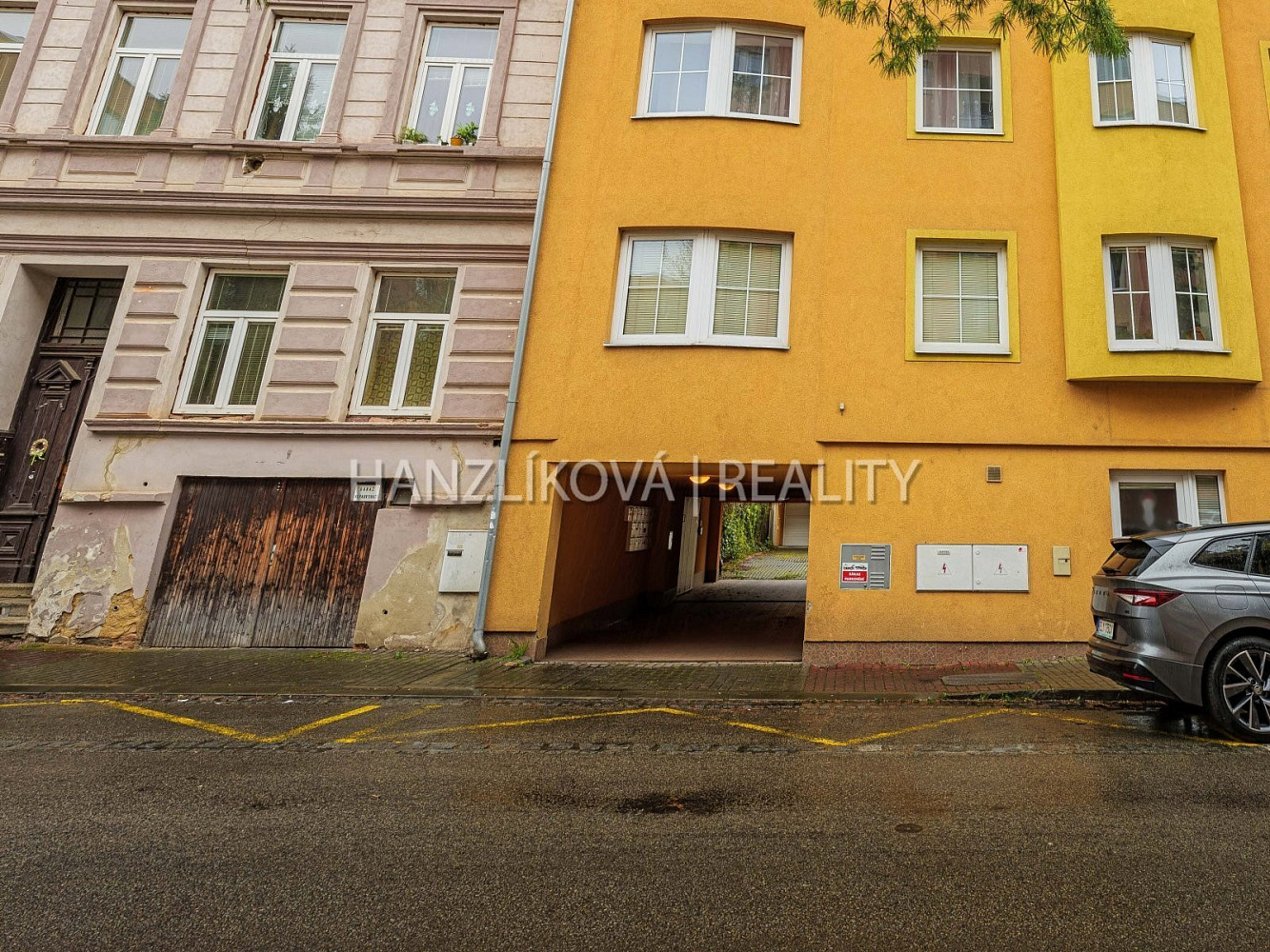 Pronájem parkovacího stání, J. Š. Baara – fotografie 3