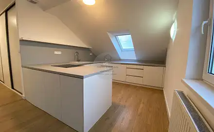 Pronájem bytu 2+1 80 m²