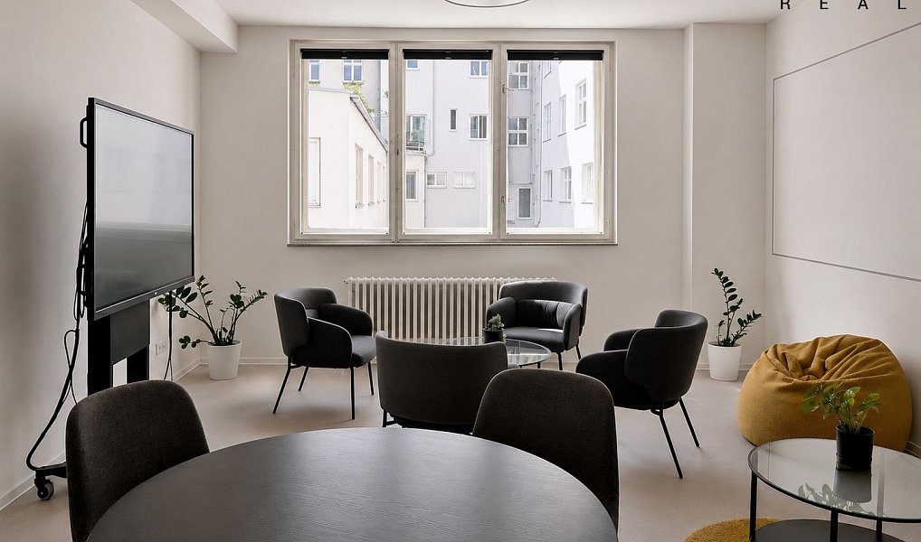 Pronájem kanceláře 380 m², Brno – náhled fotky 3