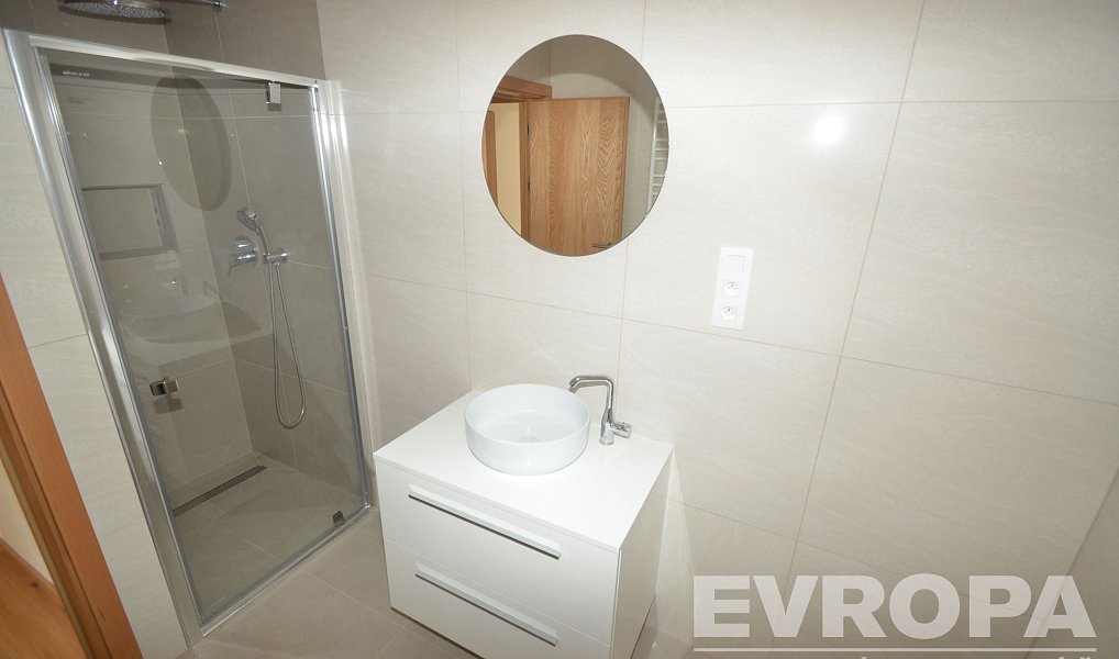 Prodej bytu 3+kk 70 m², Křečovice – náhled fotky 11