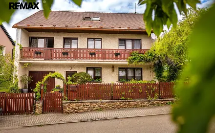 Prodej domu 306 m² s pozemkem 717 m², Žižkova, Husinec, okres Prachatice