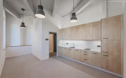 Pronájem bytu 1+kk 27 m², Pražská třída, Hradec Králové - Kukleny