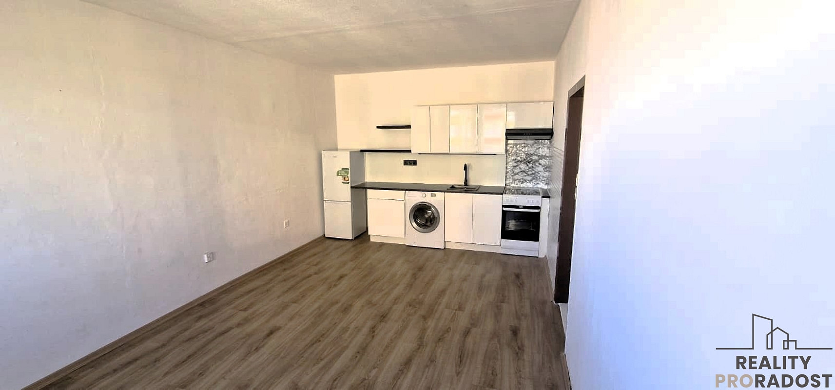 Pronájem bytu 2+kk 40 m² — photo 2