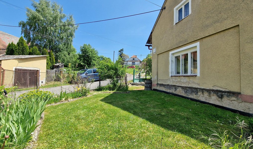 Prodej domu 90 m² s pozemkem 661 m², Uzeničky – náhled fotky 4