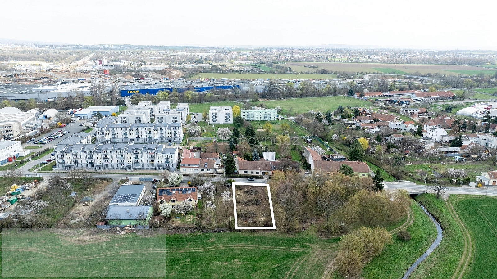 Prodej stavebního pozemku 793 m² — photo 3