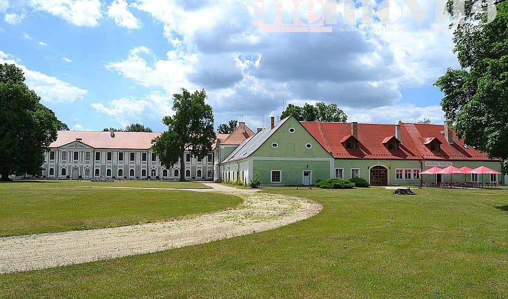Prodej domu 11 429 m² s pozemkem 31 573 m², Hatín – náhled fotky 4