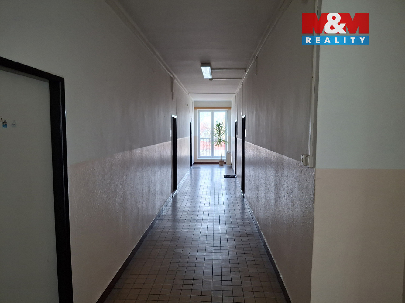 Pronájem kanceláře 29 m² — photo 2