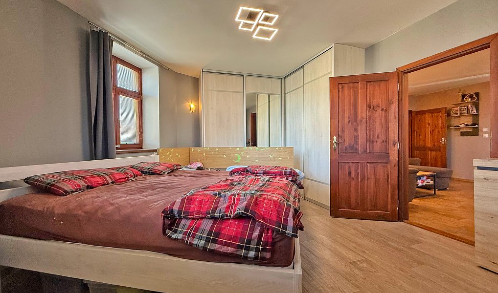 Prodej domu (jiného typu) 226 m² s pozemkem 358 m², Holice – náhled fotky 16