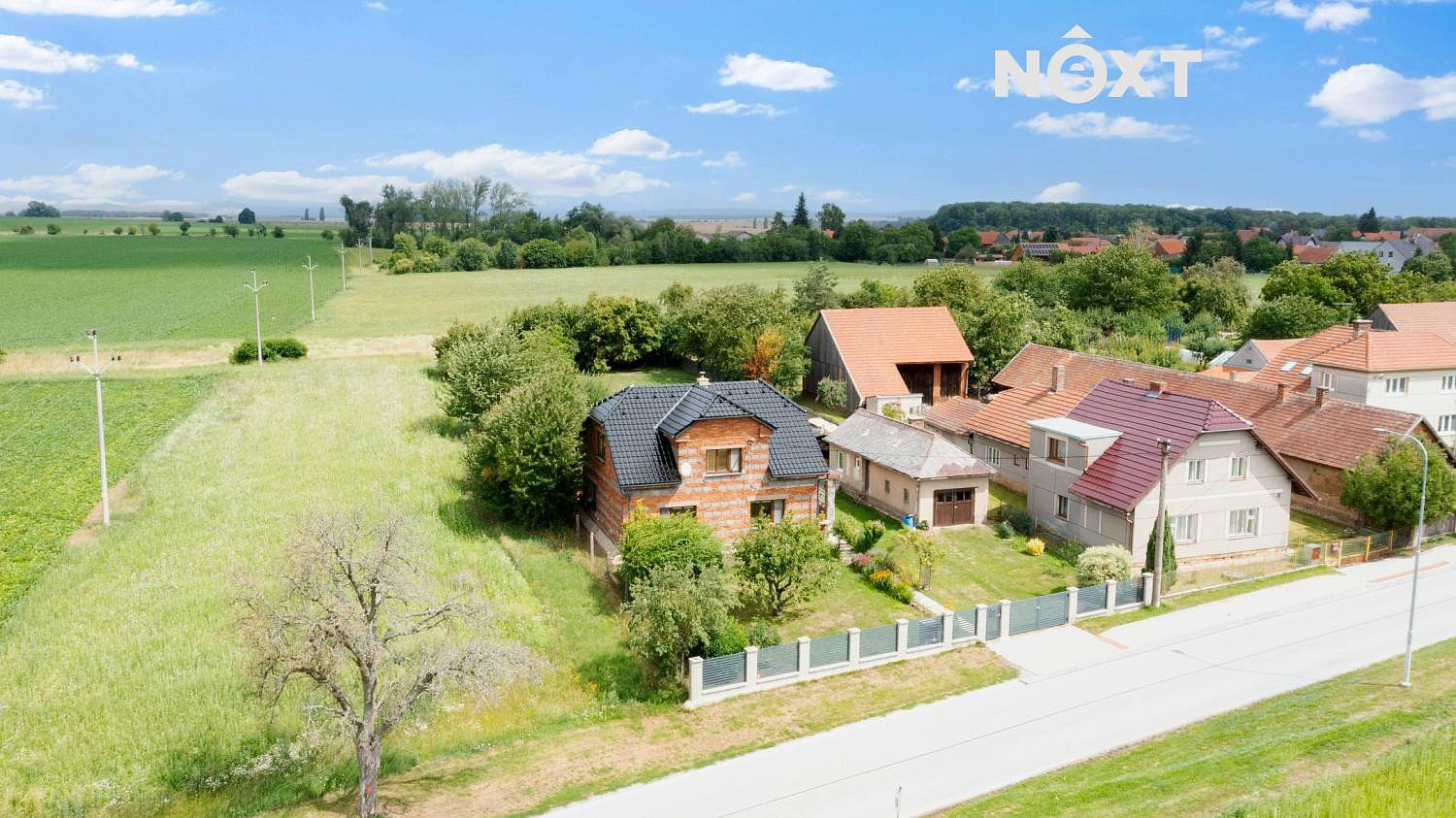 Prodej domu 100 m² s pozemkem 2 066 m² – fotografie 2