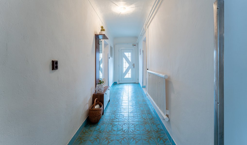 Prodej domu 200 m² s pozemkem 1 330 m², Kubšice – náhled fotky 15