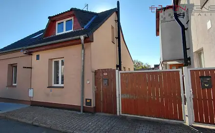 Pronájem domu 80 m² s pozemkem 166 m², Jana Vaita, Kladno - Rozdělov