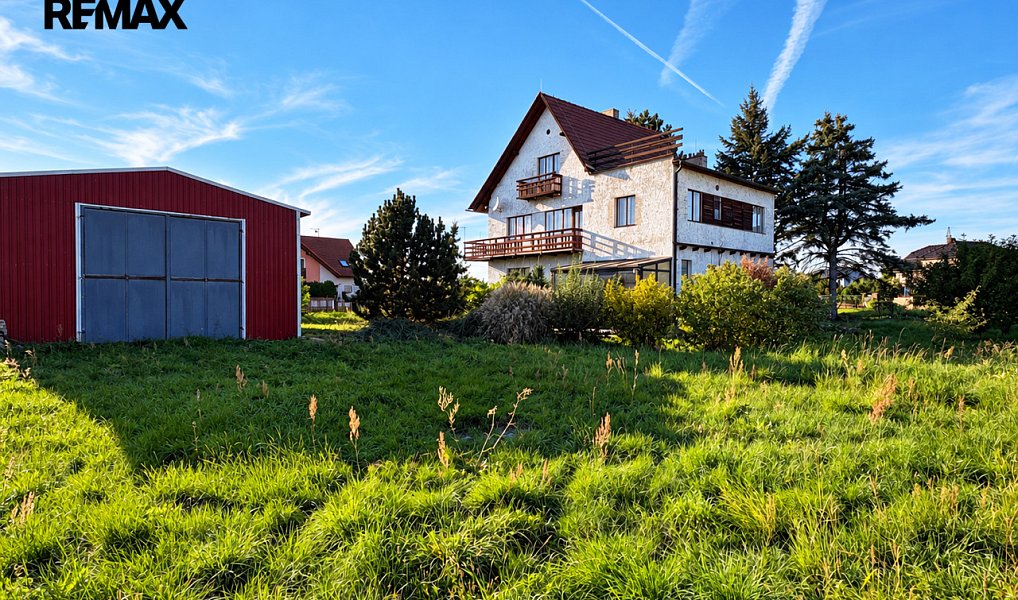 Prodej domu 132 m² s pozemkem 1 819 m², Tři Dvory – náhled fotky 2