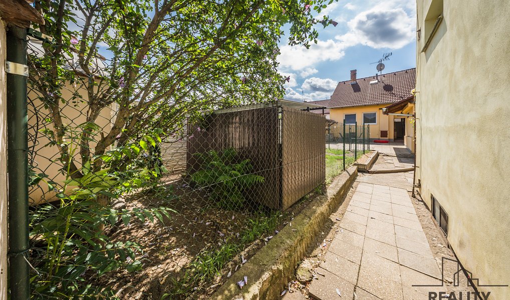 Prodej domu 242 m² s pozemkem 430 m², Hodonín – náhled fotky 37