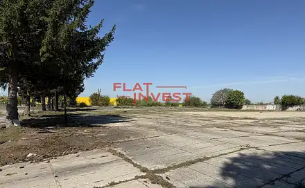 Pronájem komerčního pozemku 5 000 m², Klecany, okres Praha-východ