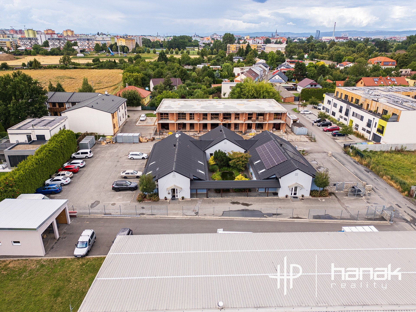 Pronájem kanceláře 533 m²