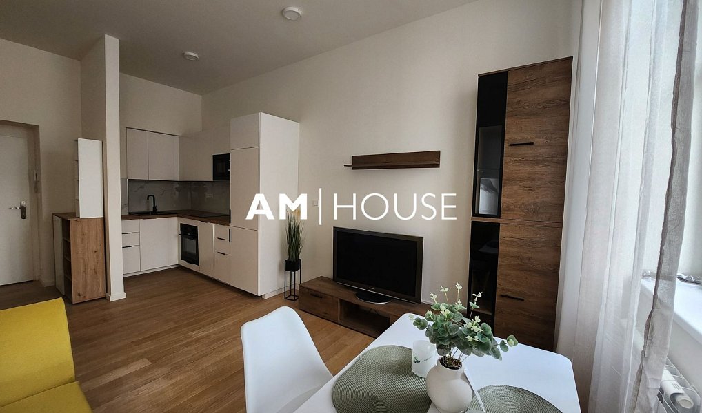 Pronájem bytu 2+kk 40 m², Praha – náhled fotky 2