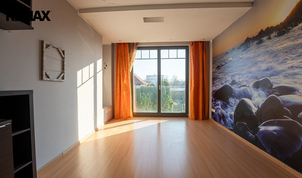 Prodej domu 280 m² s pozemkem 464 m², Kostelec nad Labem – náhled fotky 17