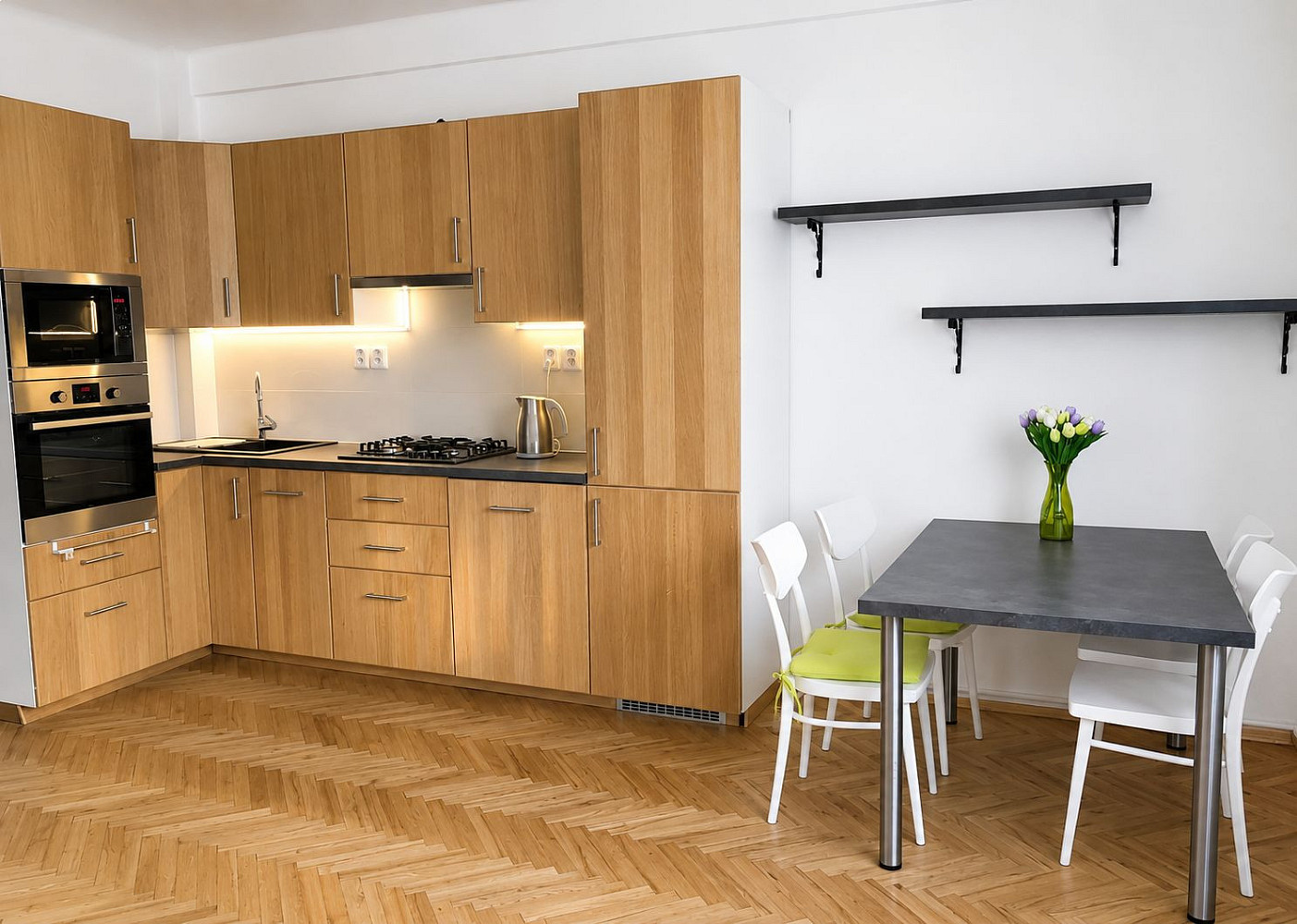 Pronájem bytu 2+kk 44 m² — photo 2