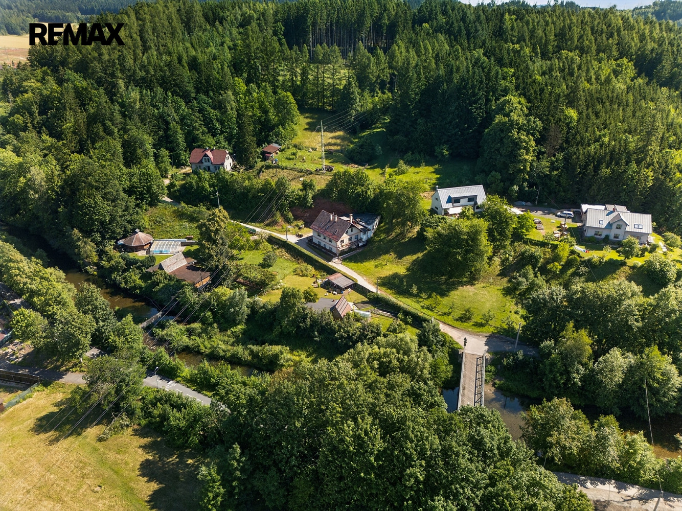 Prodej nájemního domu, činžáku 621 m² — photo 2